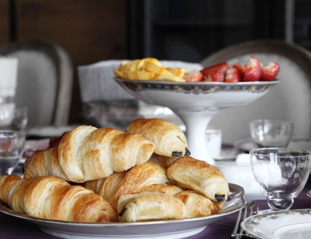 Petit-déjeuner du Chalet D'hôtes Alpen Charme Gstaad, Alpes Suisses